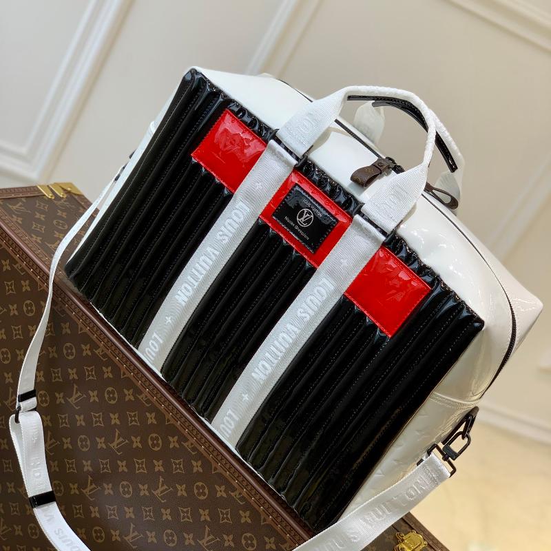 LV Backpacks and Travel Bags M41122 black and white